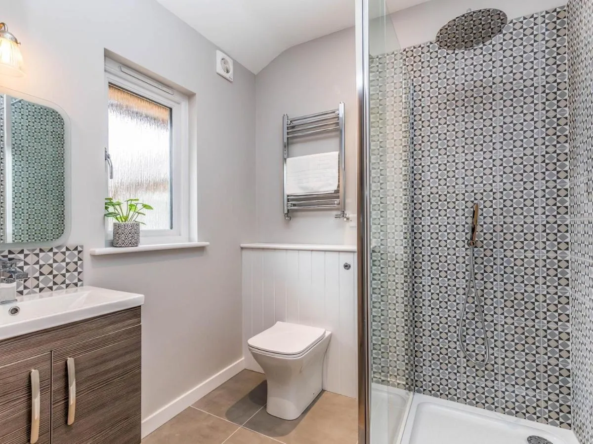 Image 6 of Pass the Keys Delightful 1 bed lodge in South Downs village
