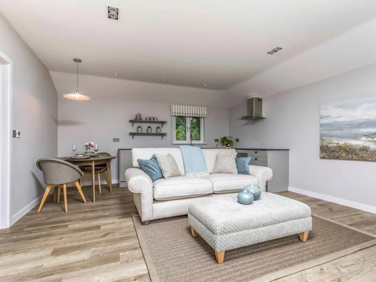 Image 3 of Pass the Keys Delightful 1 bed lodge in South Downs village