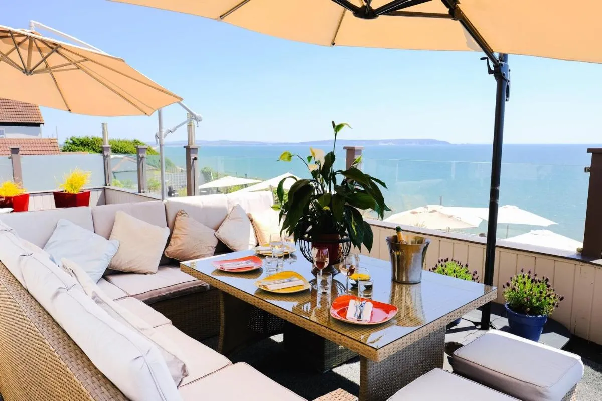 Image 2 of Pebble Beach Seaview Restaurant & Rooms