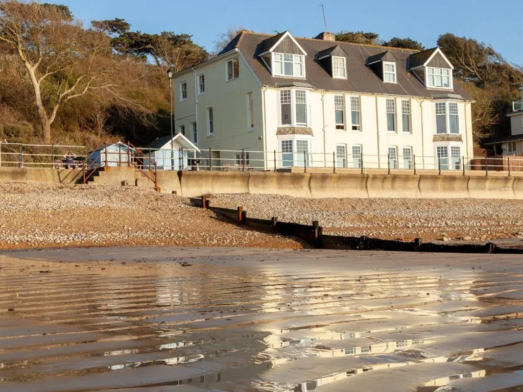 Image of Promenade Apartment with own Beach Hut