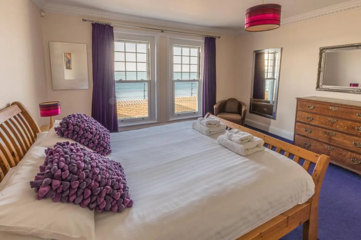 Image 1 of Promenade Apartment with own Beach Hut