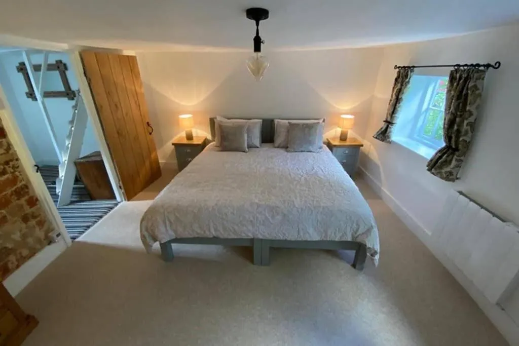 Image 1 of ROSE COTTAGE