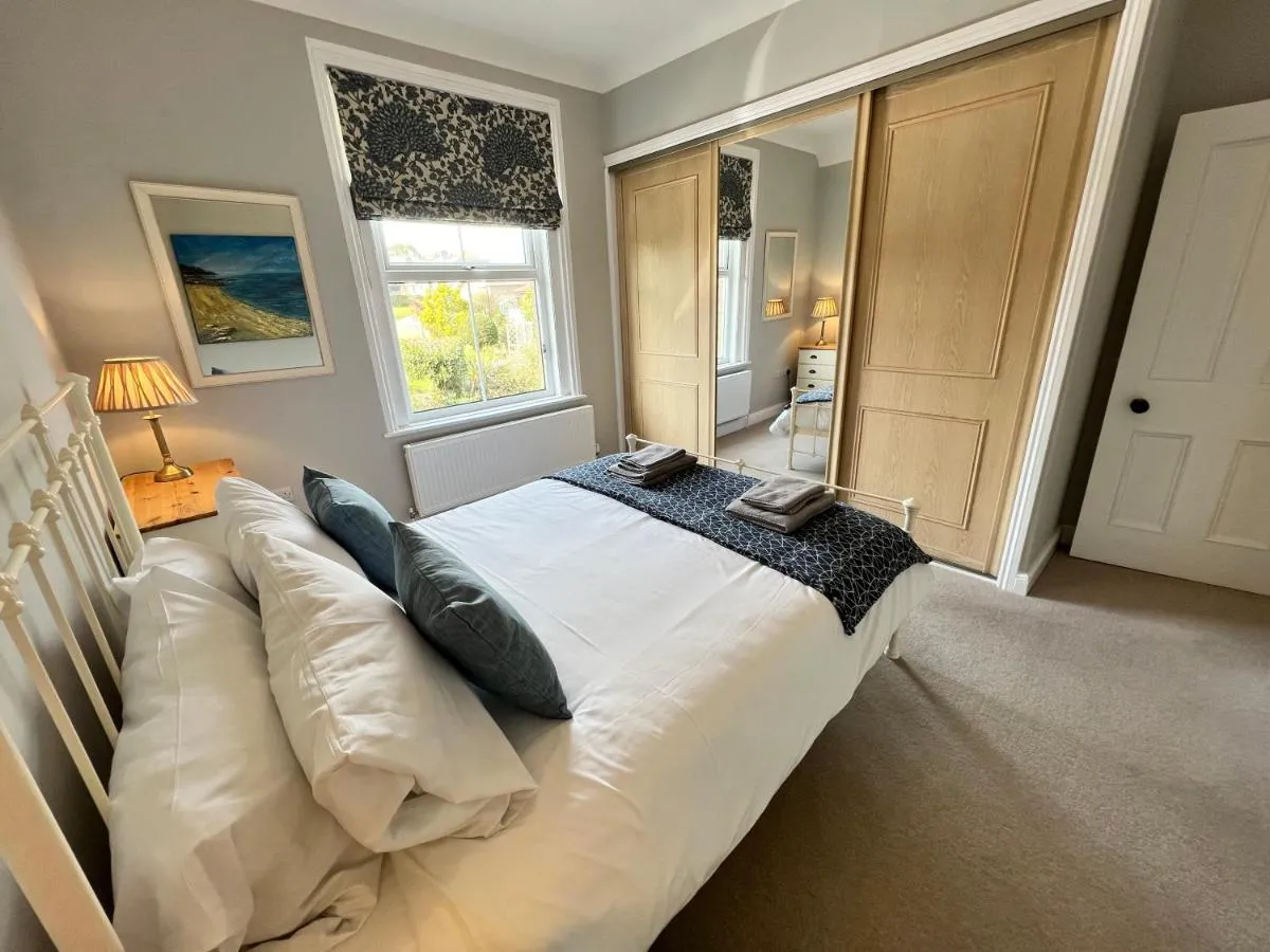 Image 6 of RedButt House, Freshwater, 3 Bedrooms, WiFi, Garden