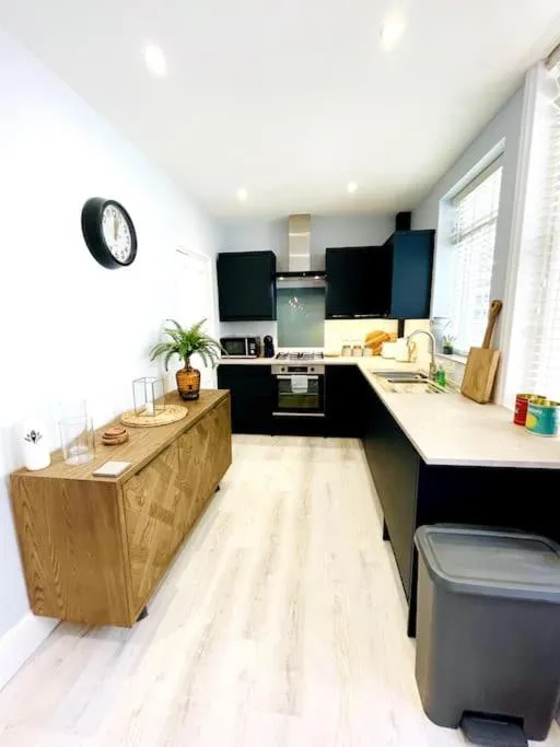 Image 3 of Rookley Villa, 3 Bedroom Family Apartment, Ventnor