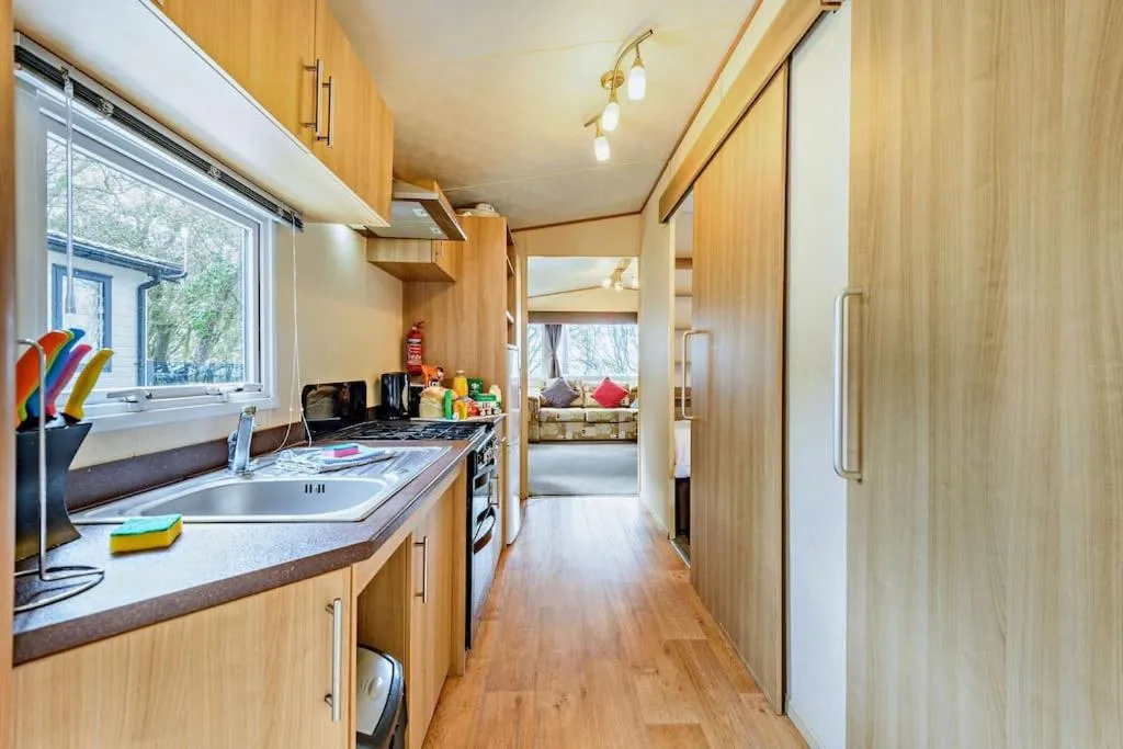 Image 4 of Sandcastle Mobility Lodge