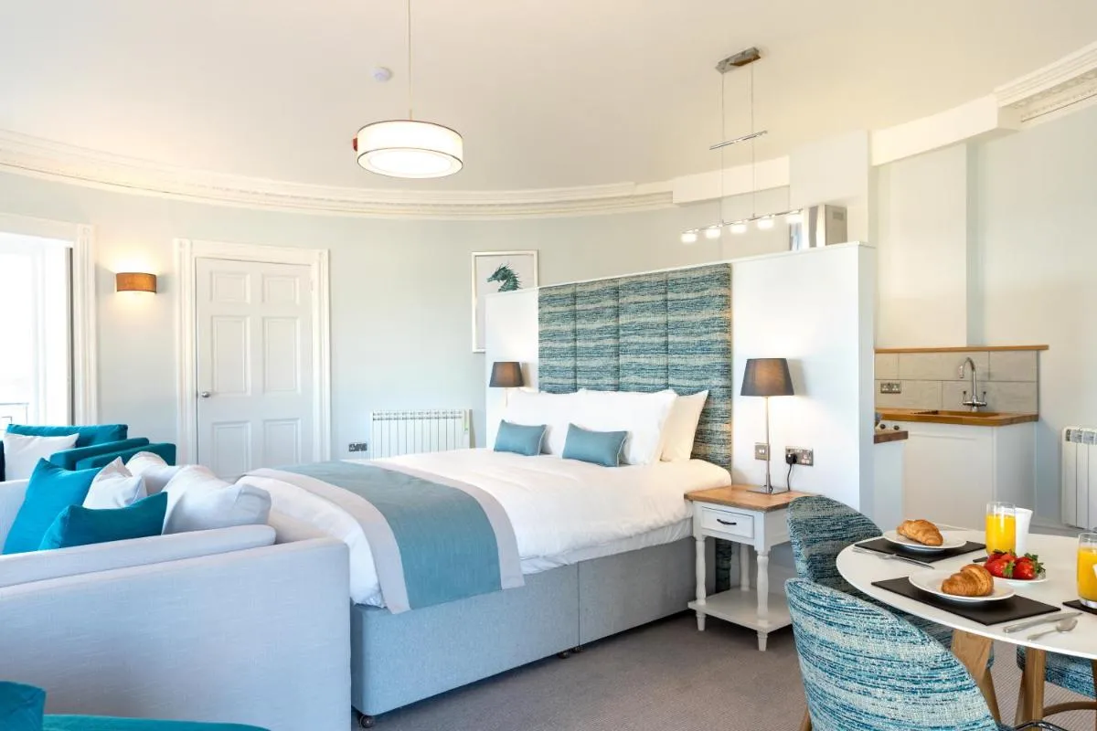 Image 2 of Sandhills Apartments, Mudeford