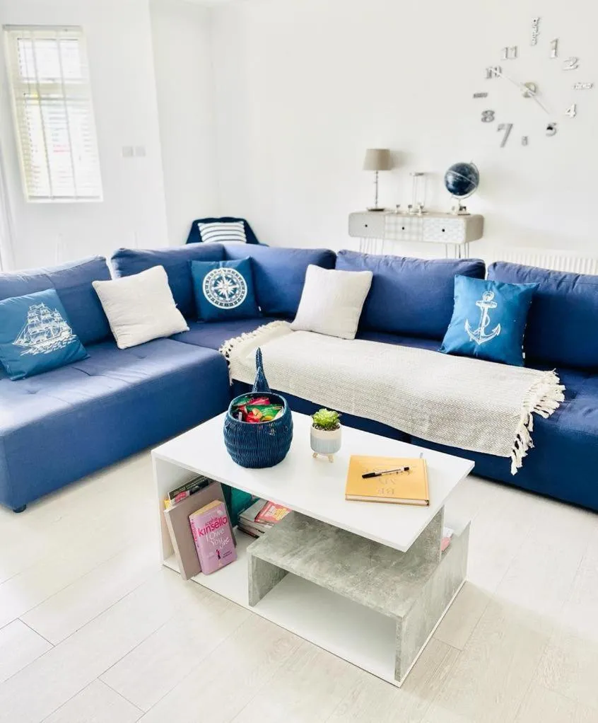 Image 3 of Seafront Apartment Sleeps 9