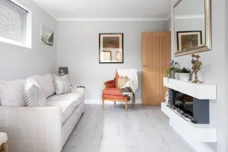 Image 4 of Seaside Bungalow for 6 Close to Village & Beach