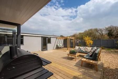 Image 5 of Seaside Bungalow for 6 Close to Village & Beach