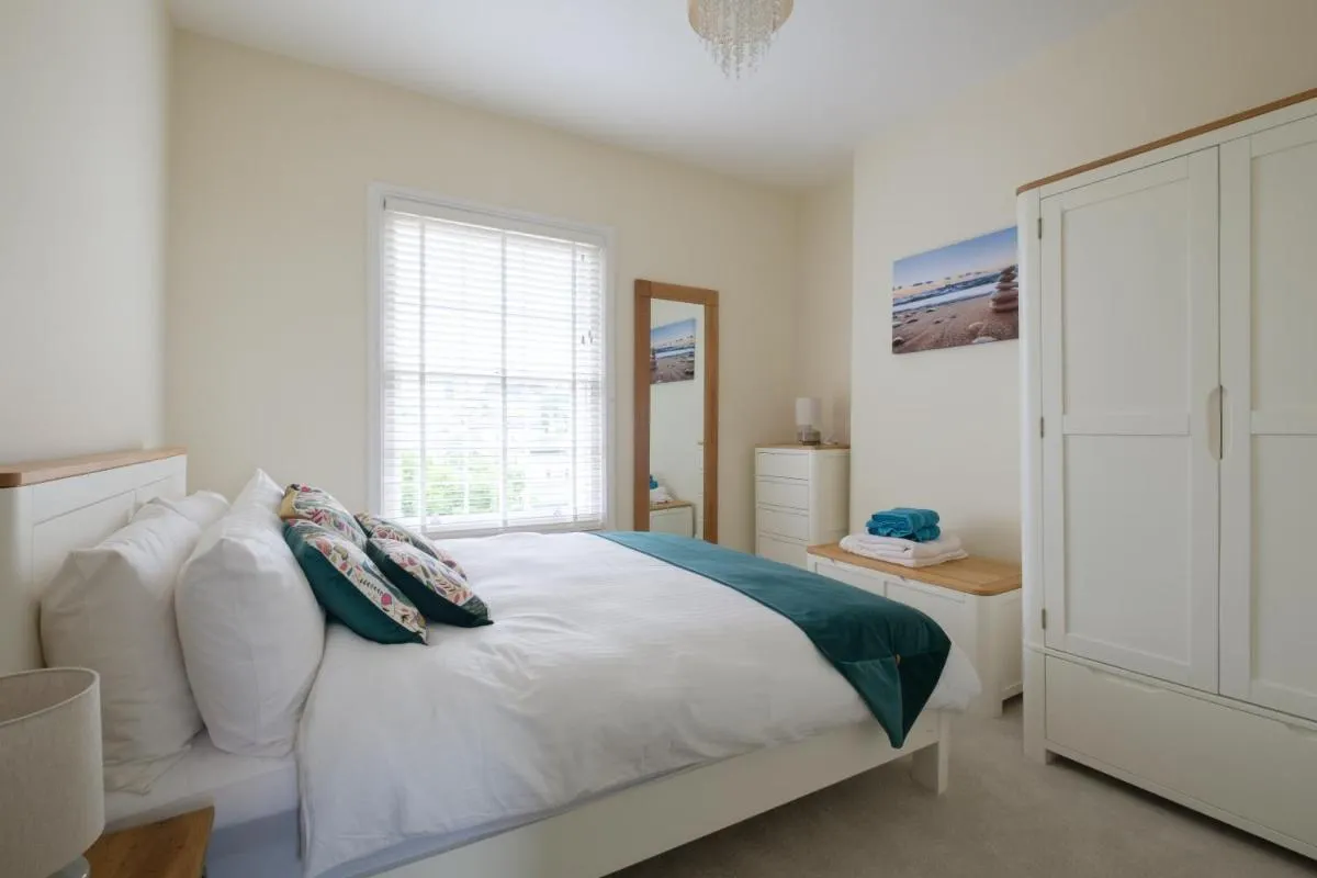 Image 1 of Serene in Ryde