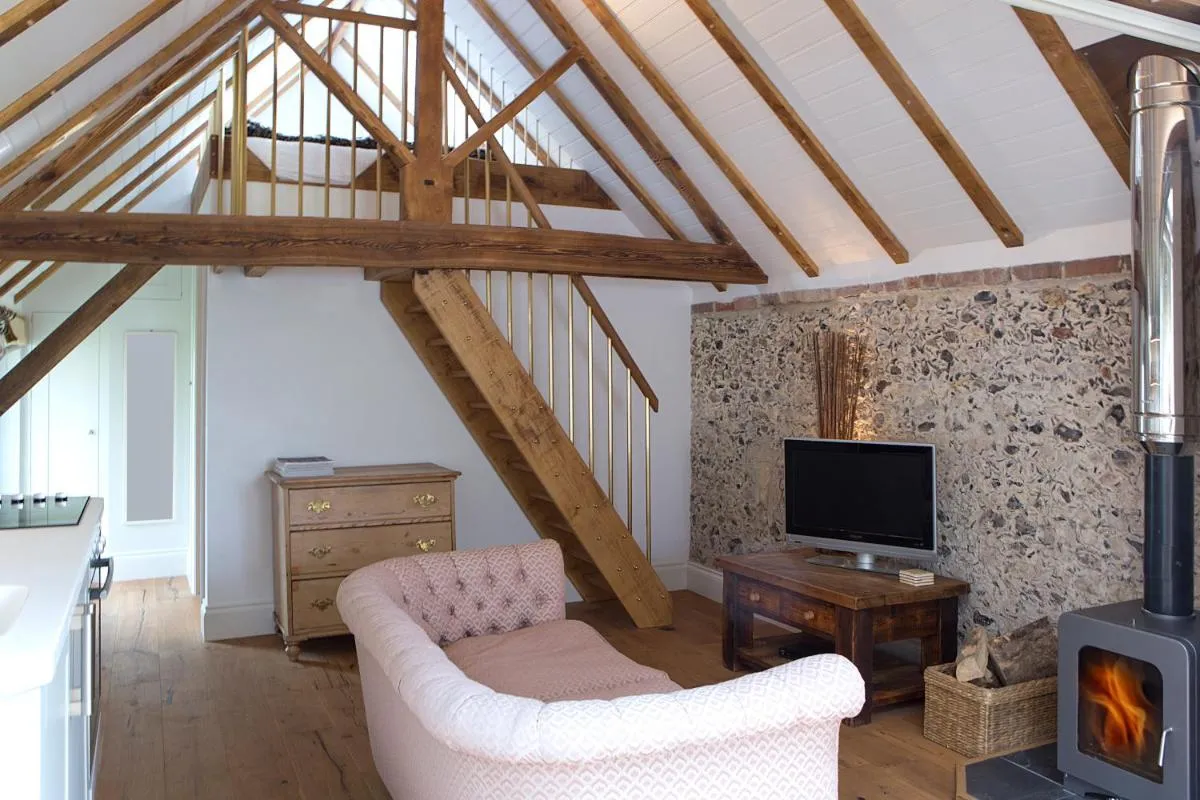 Image 4 of Shepherds Barn