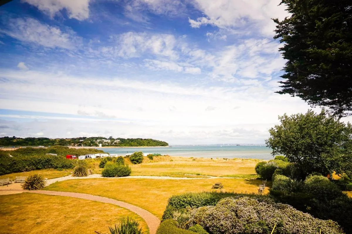 Image 5 of Solent Landing