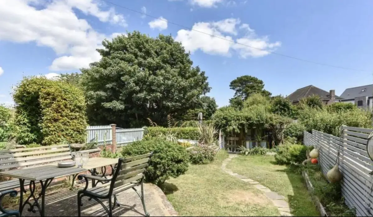 Image 4 of Solent Sea View beach Cottage