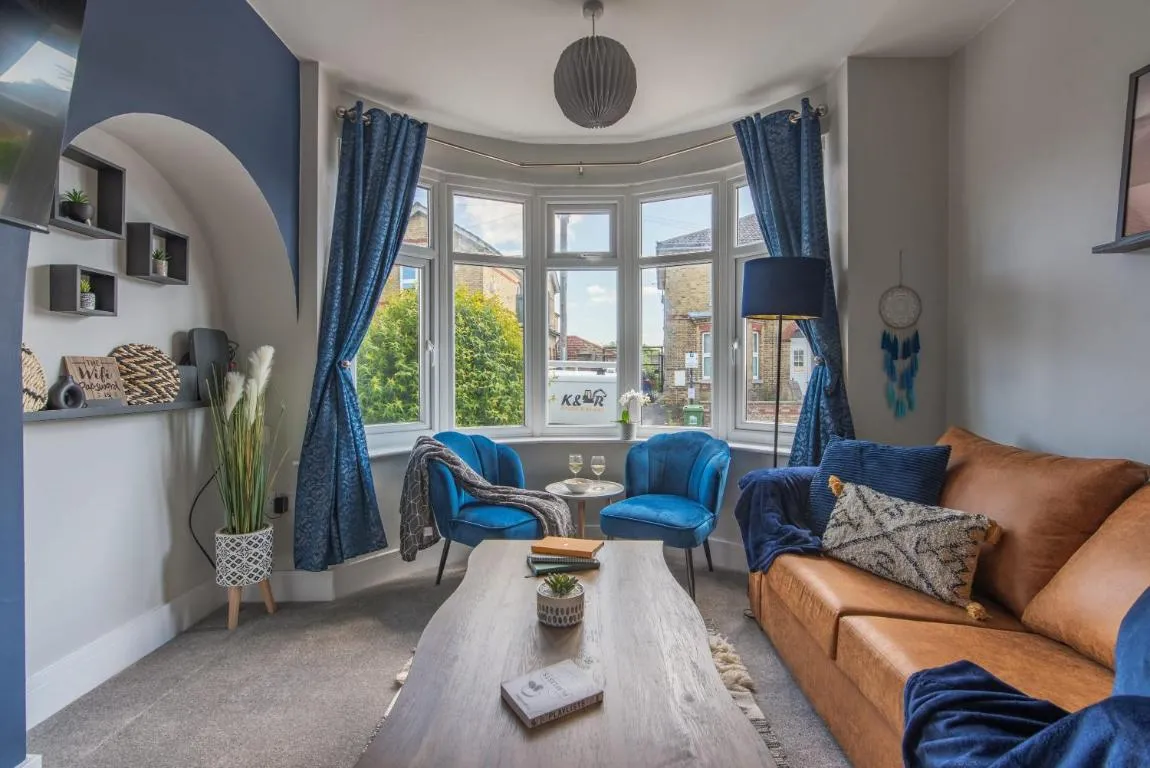 Image of Spacious Southampton House Sanctuary in the City