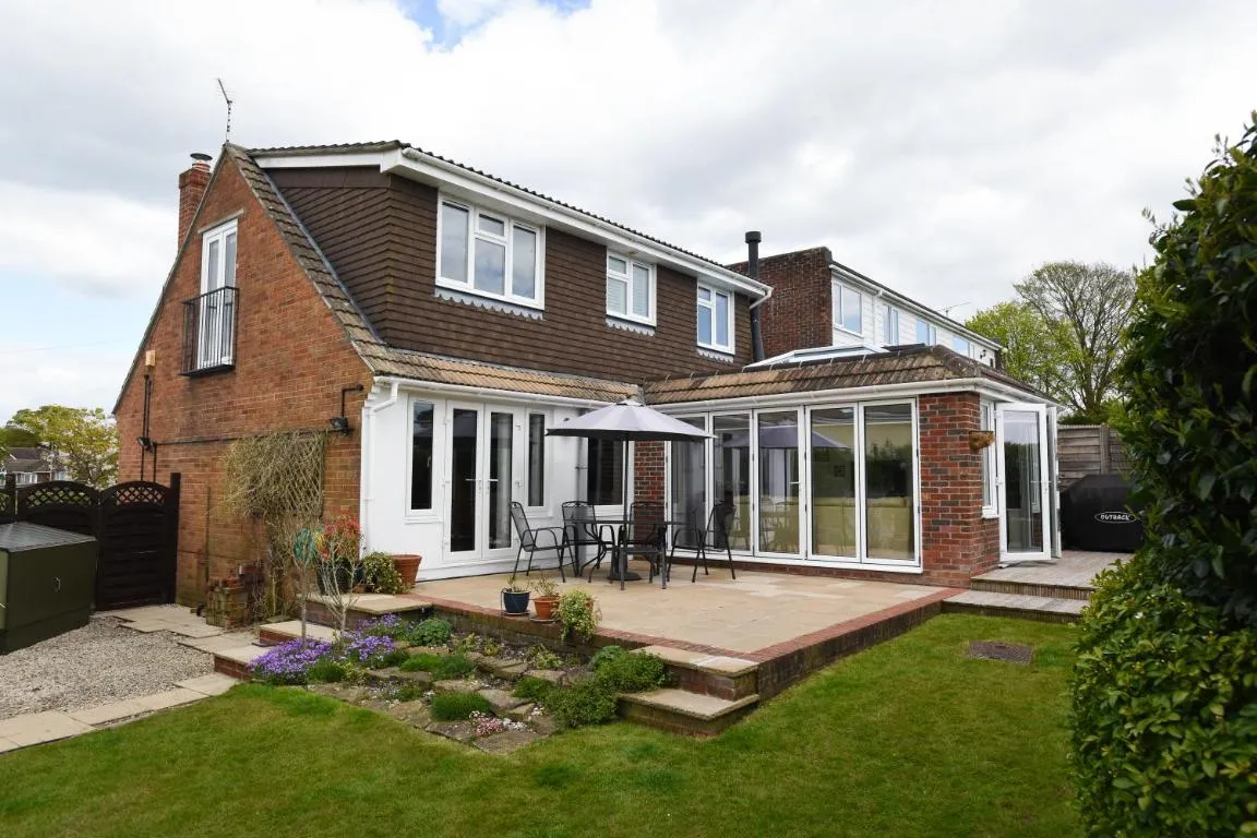 Image of Stunning House in Clanfield