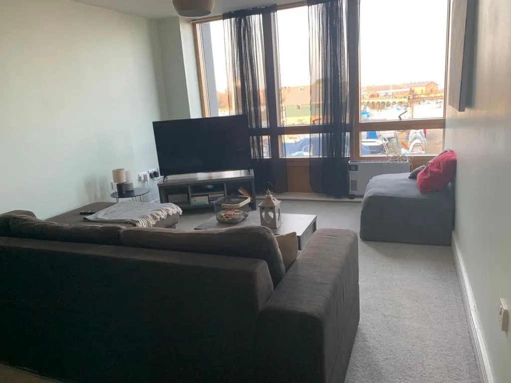 Image 1 of Stunning Marina apartment Gosport Portsmouth
