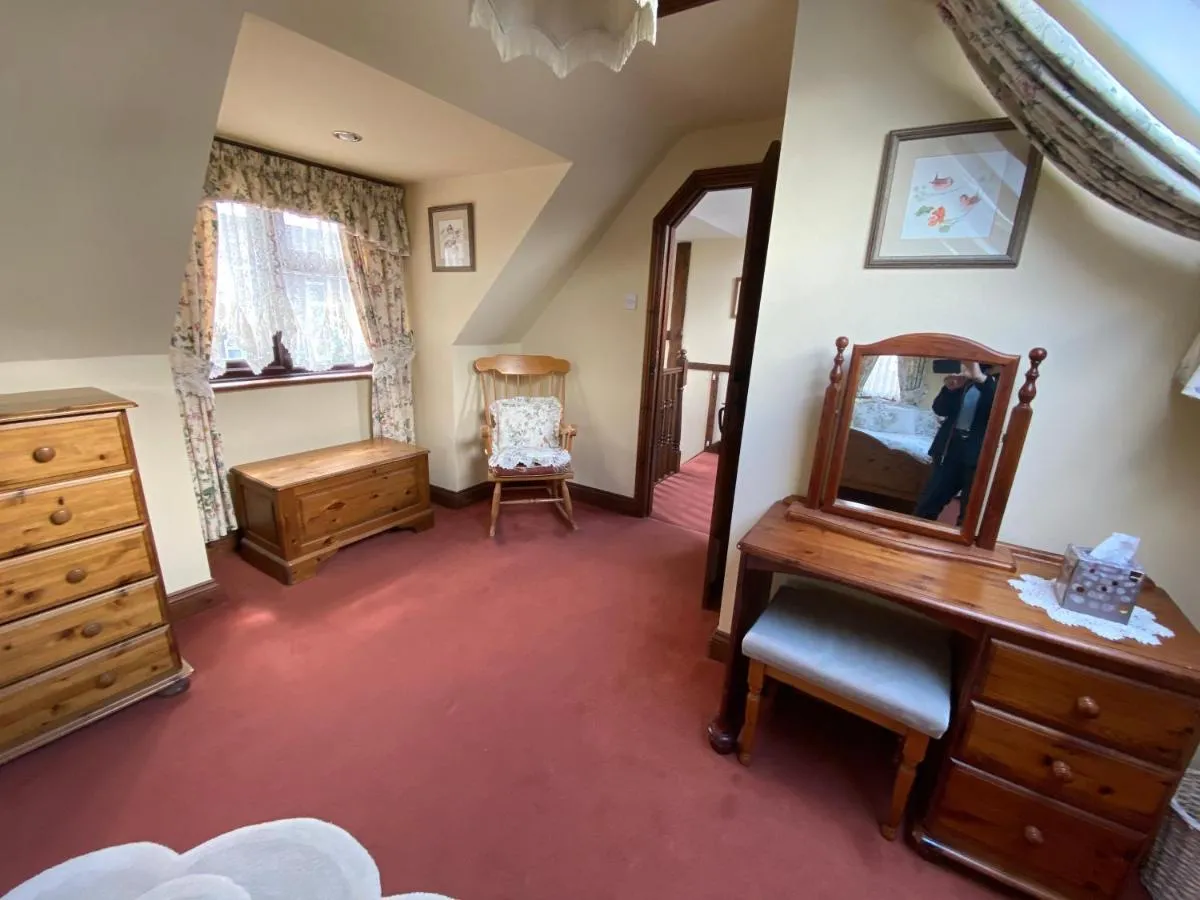 Image 6 of Stunning Rustic Home, New Forest National Park