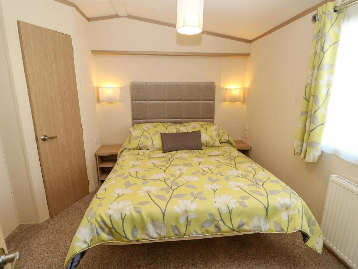 Image 5 of The Beachhouse