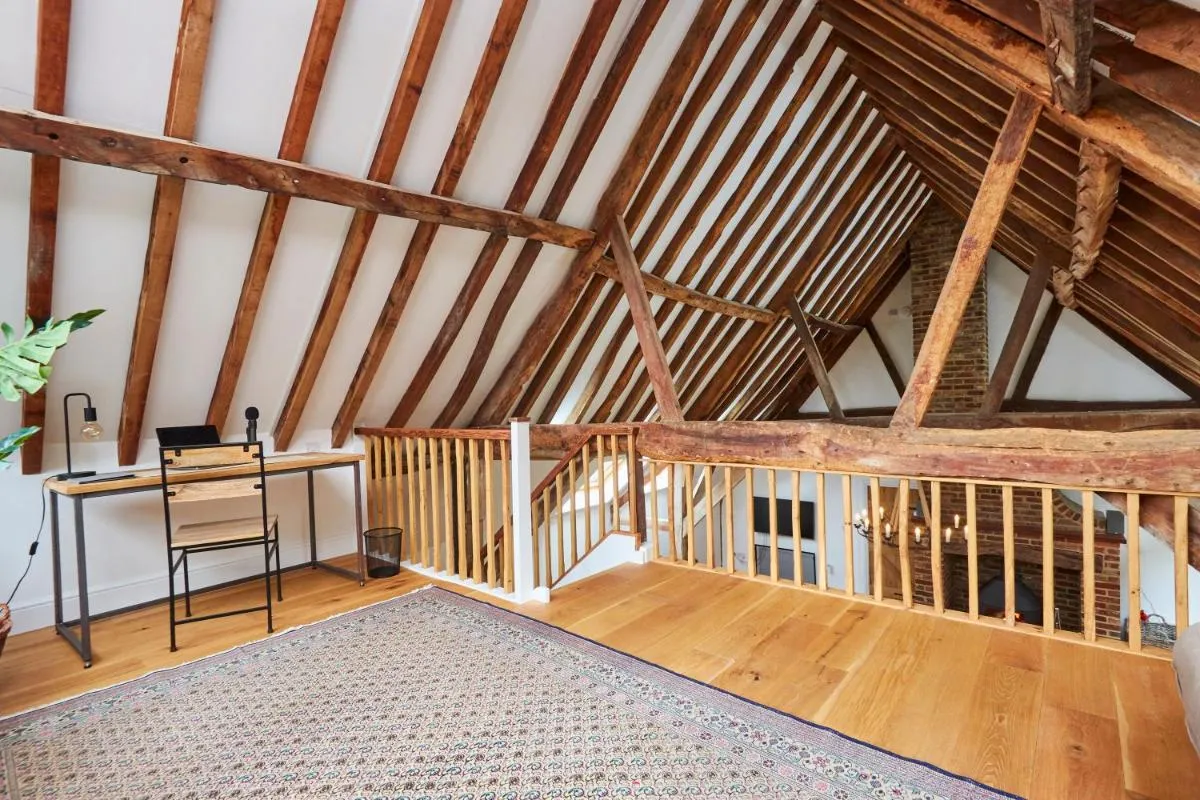 Image 5 of The Coach House, Hambledon
