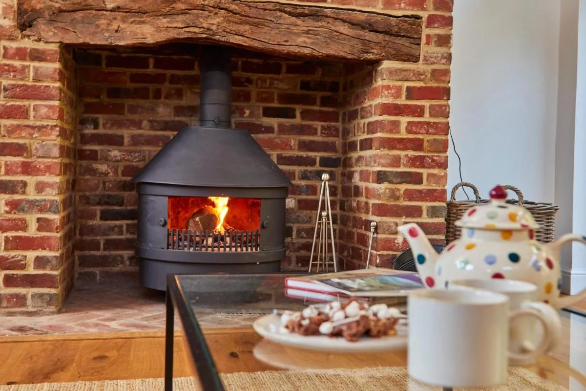 Image 4 of The Coach House, Hambledon