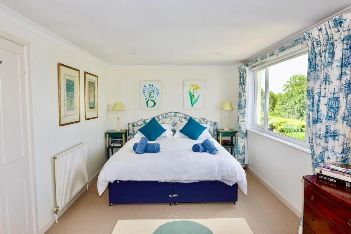 Image 1 of The Cottage a superb family coastal retreat