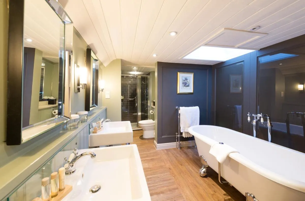 Image 2 of The Crown Manor House Hotel