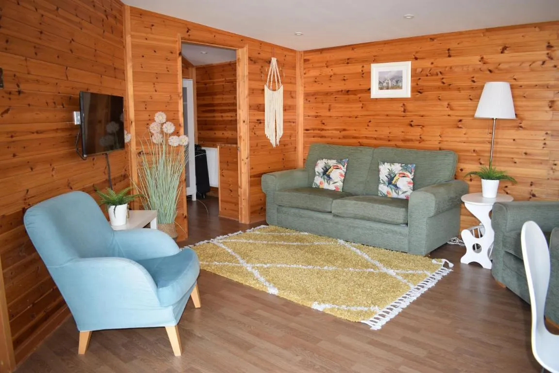 Image of The Lazy Lodge
