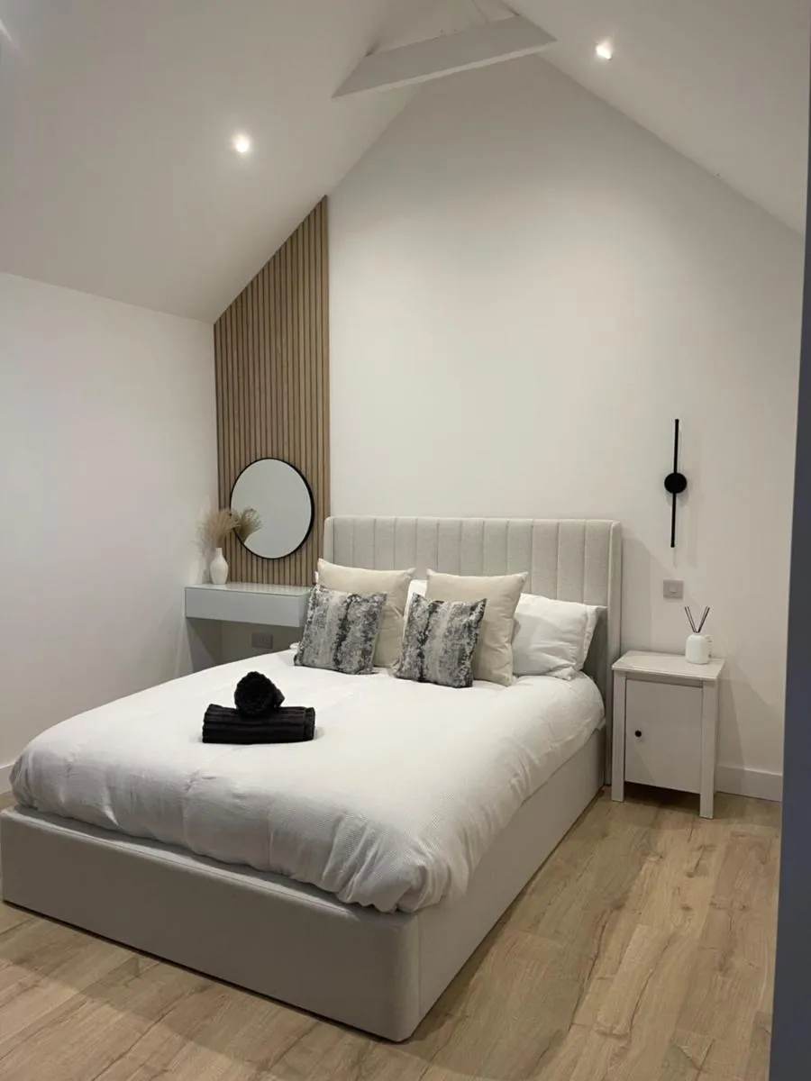 Image 1 of The Lodge Hideaway in Cowes