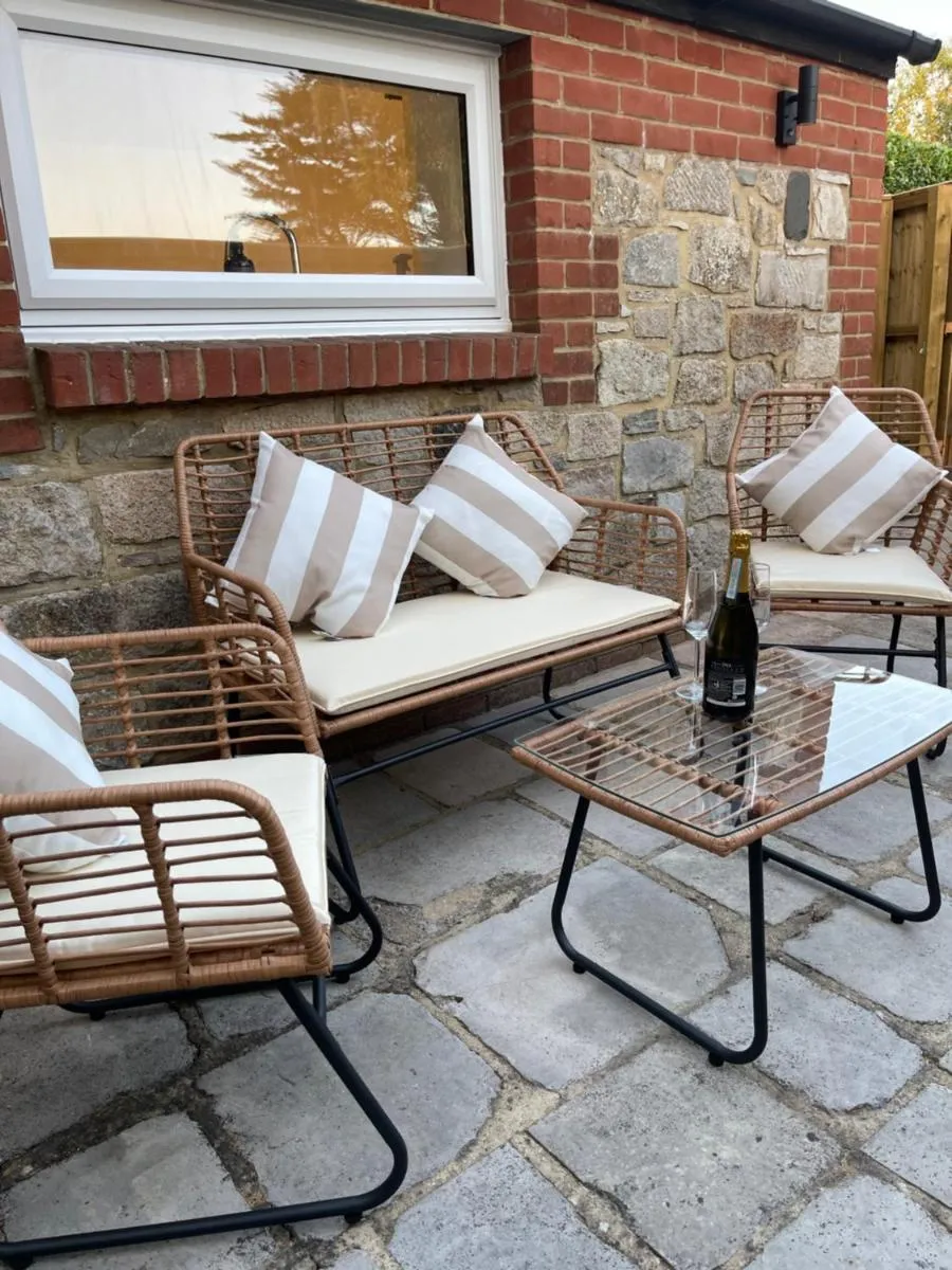 Image 5 of The Lodge Hideaway in Cowes