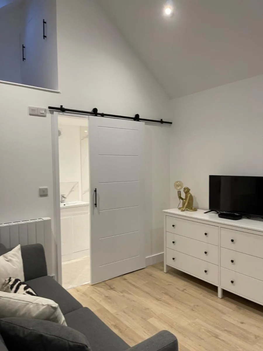 Image 4 of The Lodge Hideaway in Cowes