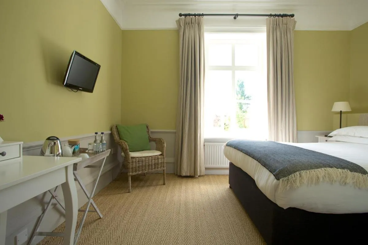 Image 6 of The Manor at Sway – Hotel, Restaurant and Gardens