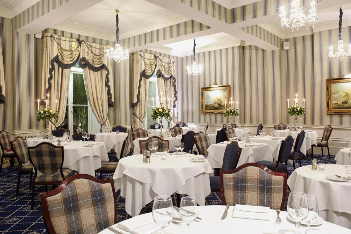 Image 3 of The Royal Hotel