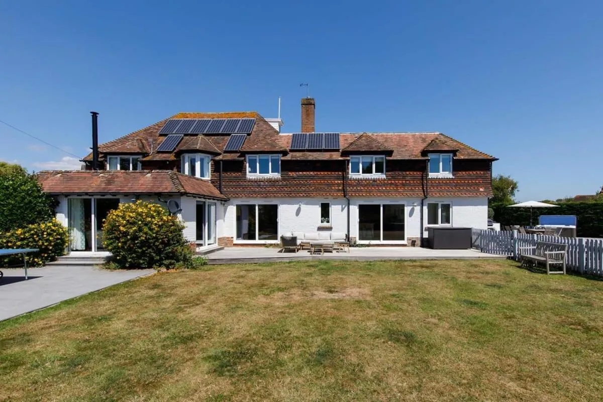 Image 6 of Ultimate beach house with pool in West Wittering