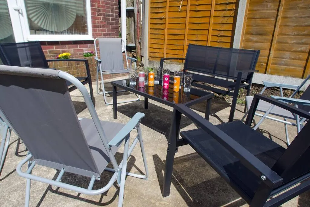 Image 5 of Vibrant 4 Bedroom House With Game Area & Garden