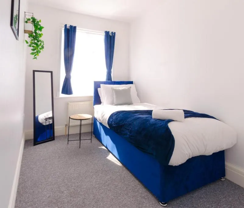 Image 6 of Vibrant 4 Bedroom House With Game Area & Garden