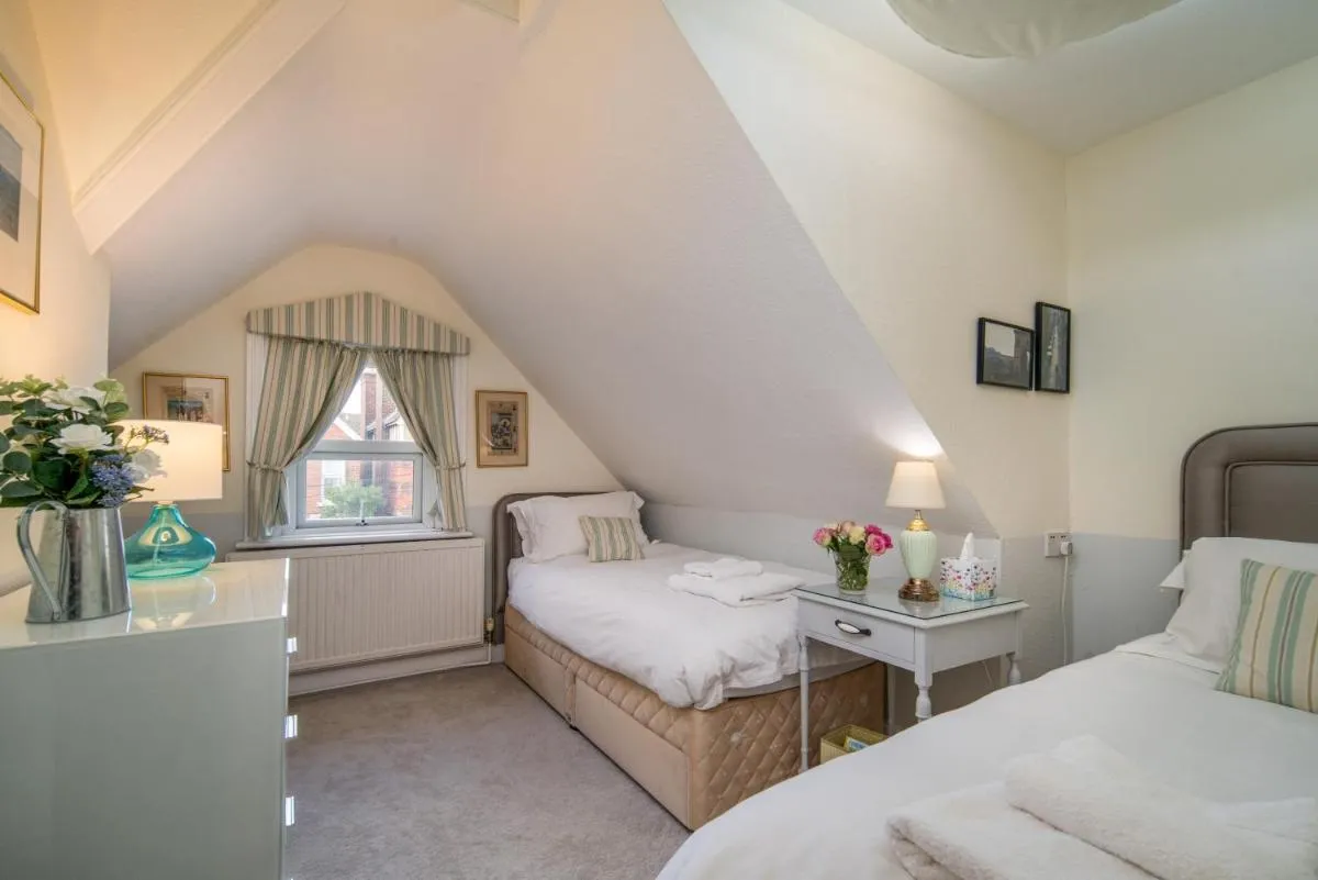 Image 1 of Whole floor apartment with parking and ferry voucher