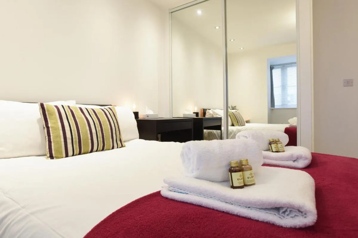 Image 5 of Whyke Haven Modern Apartment with Private Parking