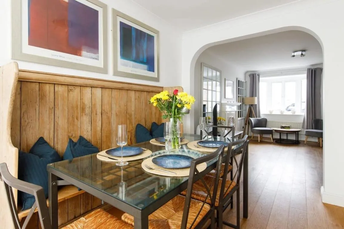 Image of Wonderful Seafront Home – Panoramic Ocean Views